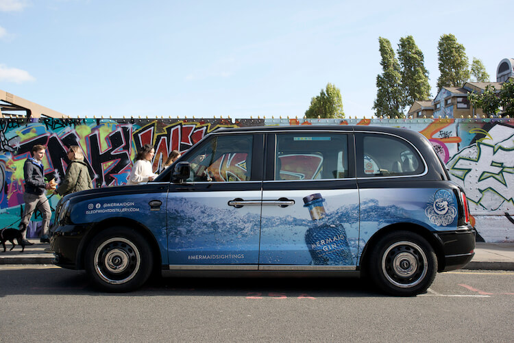 Drovo taxi campaign vehicle