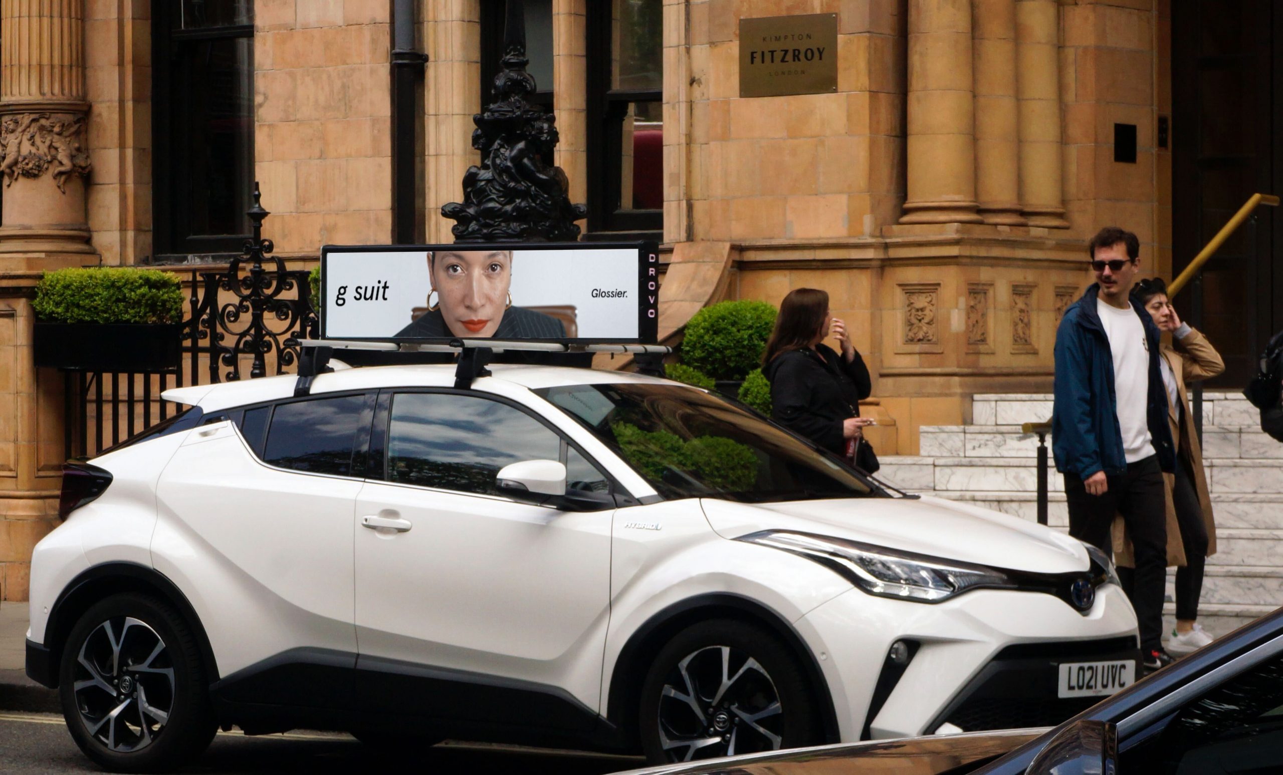 Drovo on-vehicle digital screen in London for Glossier